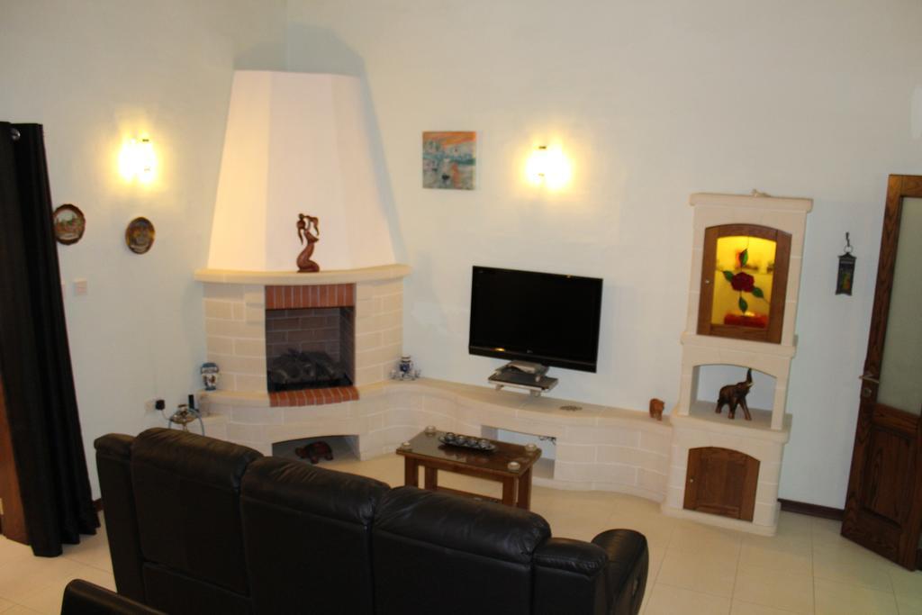 South Village Townhouse Żabbar Εξωτερικό φωτογραφία